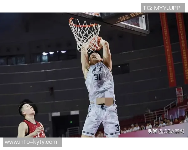 解说：北京队五大核心球员提升攻防水平展现强大实力